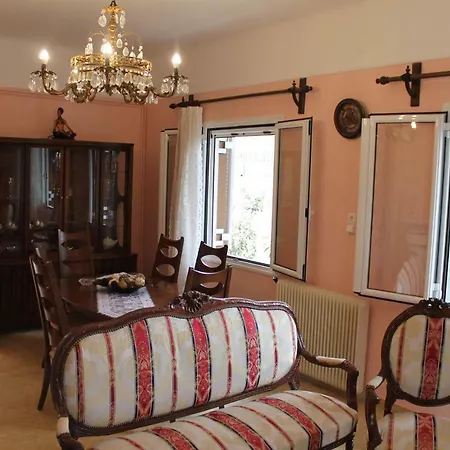 Casa de Férias Antwnia Kaligata